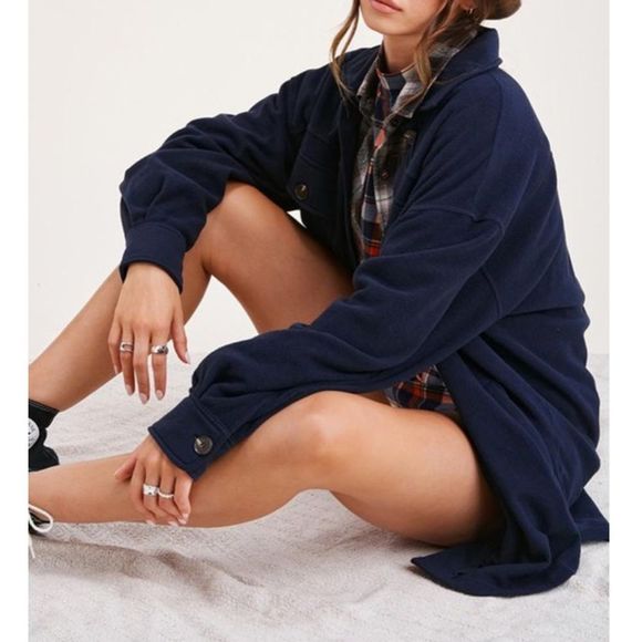 Insanely Soft NWTGS Navy Blue Fleece Shacket - Picture 8 of 8